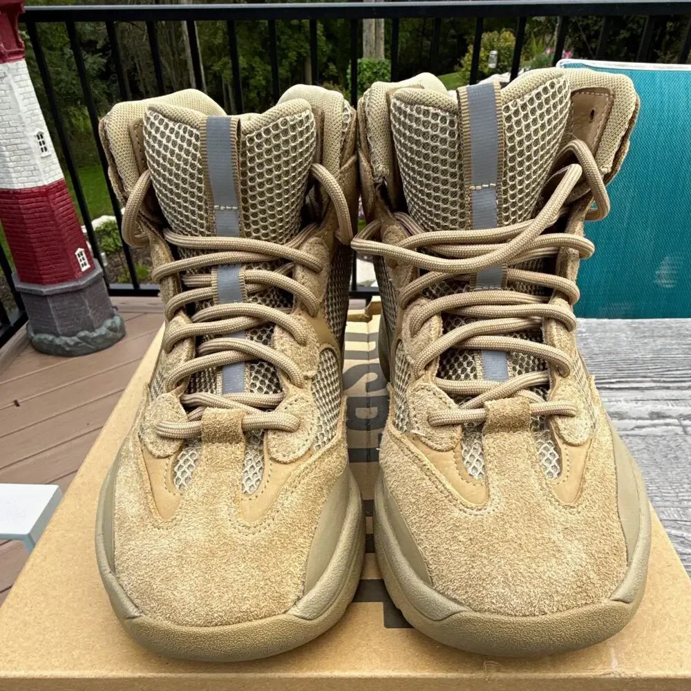 ADIDAS YEEZY Beige Suede Desert Boot Lace Up Logo Men’s US 8.5